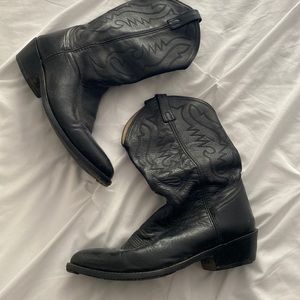 Men’s size 10.5 western cowboy boots